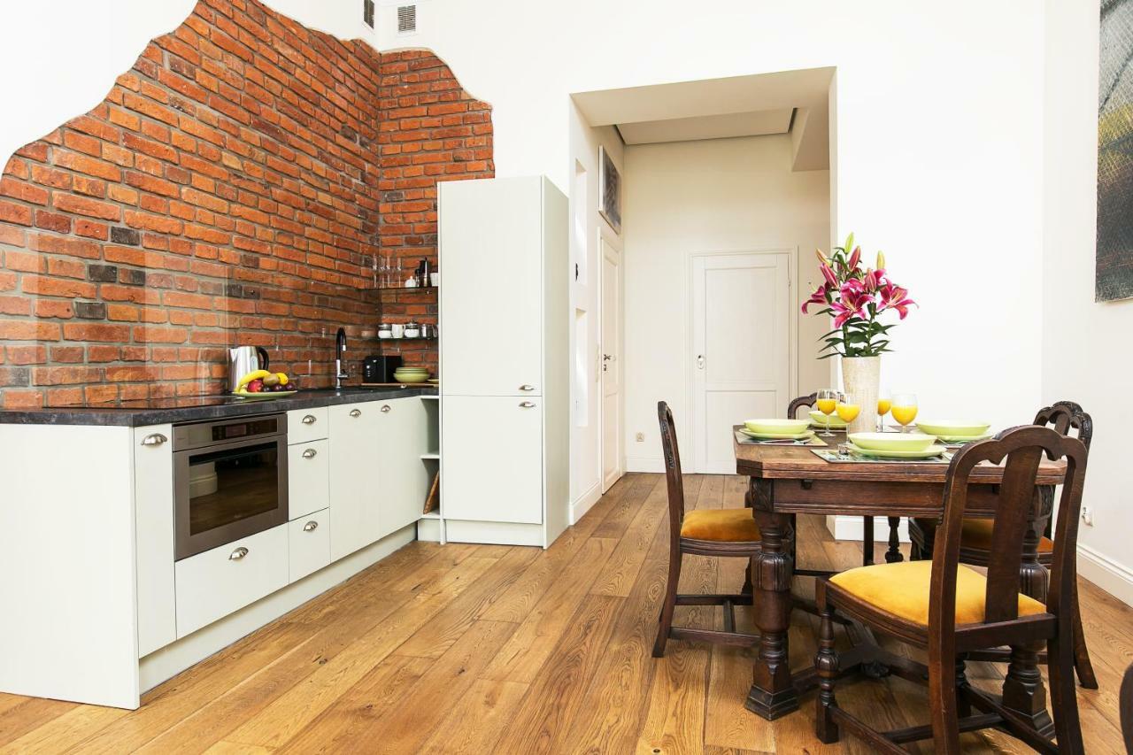 Old Town Brigue Apartment By Otium Krakow Ngoại thất bức ảnh