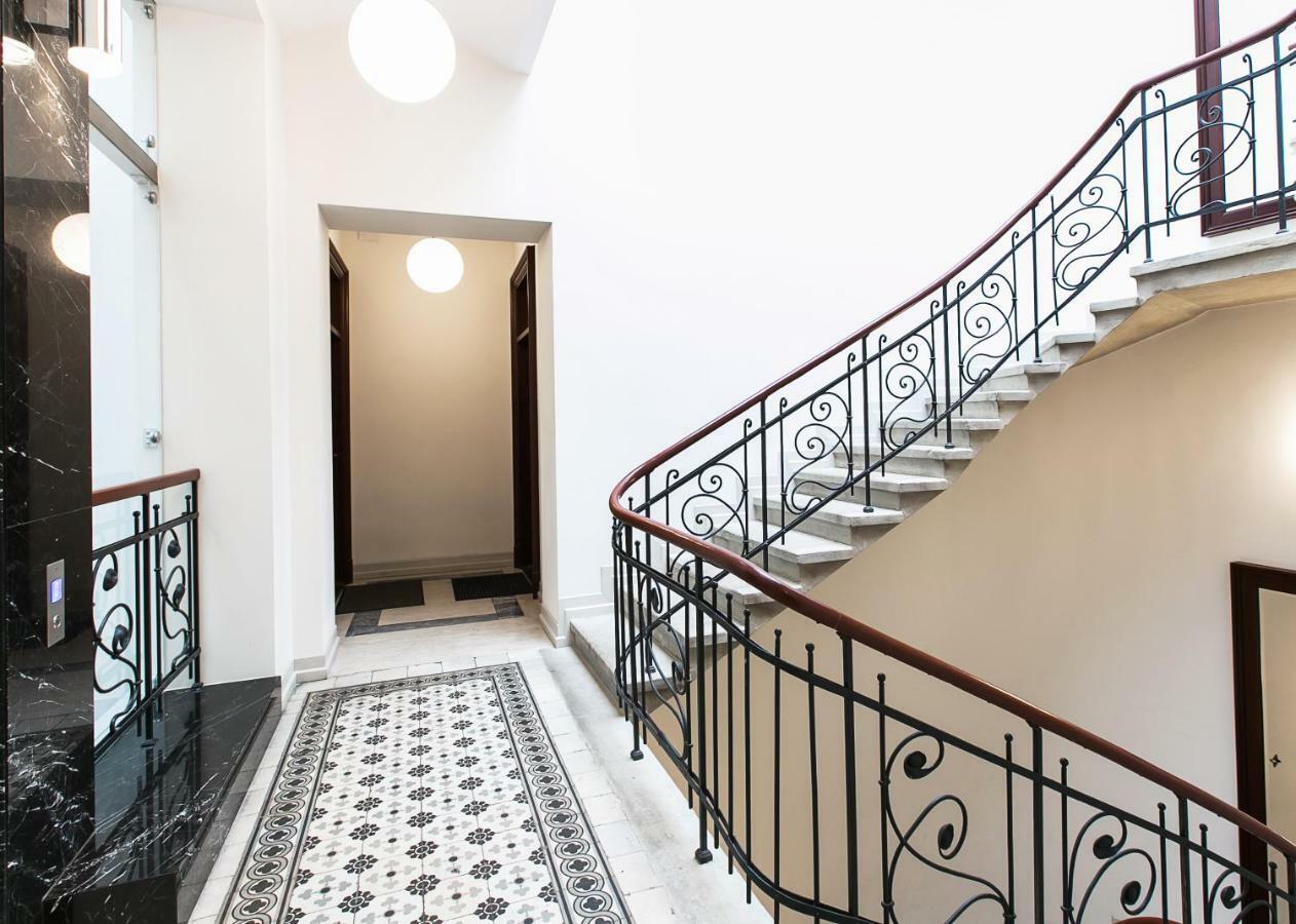 Old Town Brigue Apartment By Otium Krakow Ngoại thất bức ảnh